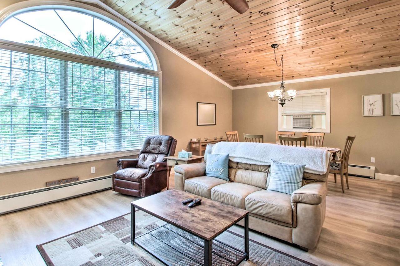 Readfield Retreat With Lake Maranacook Views! エクステリア 写真